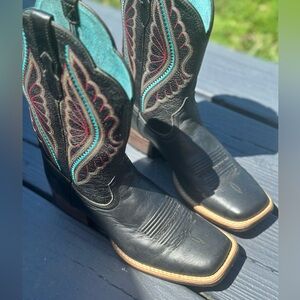 women’s ariat boots size 7